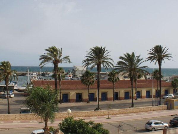 pisoEnAvenidaAndaluciaCaleta